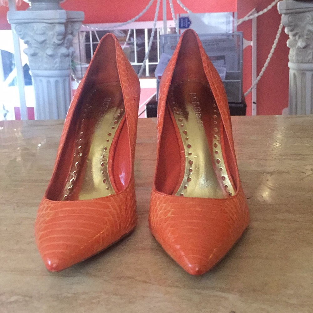 Woman size 8 orange heels
